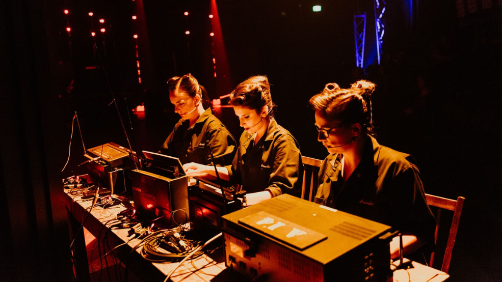 Requiem for Radio: Full Quiet Flutter (RFR: FQF)